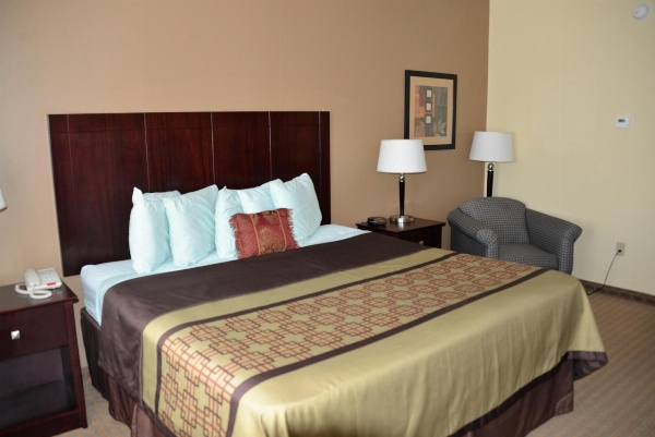 Irish Inn and Suites image 4