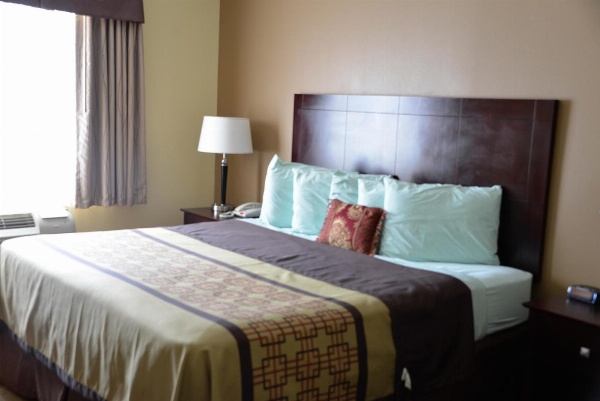 Irish Inn and Suites image 6