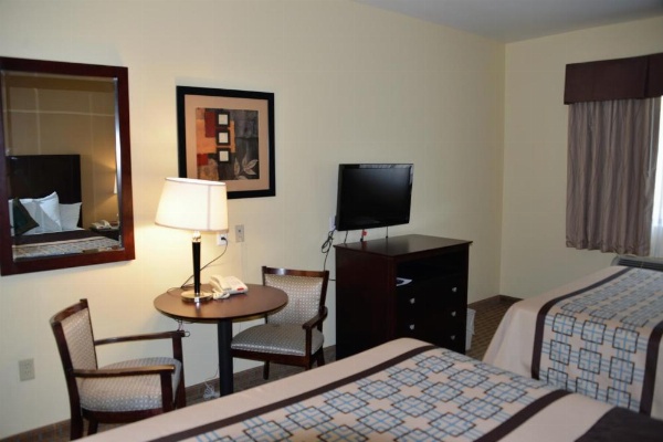 Irish Inn and Suites image 9